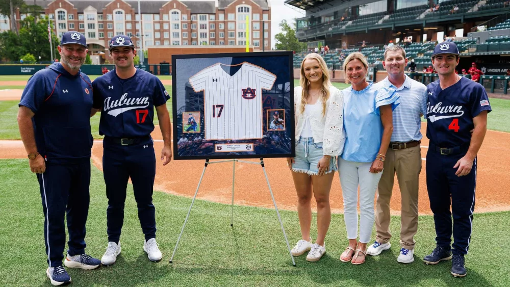 'Dang, this is cool': Family ties and baseball dreams unite brothers