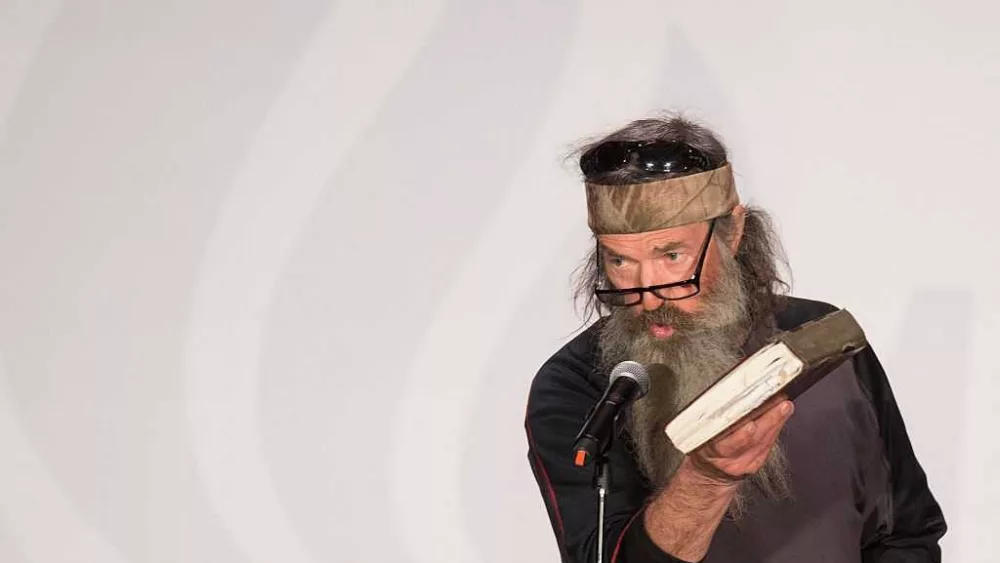 'Duck Dynasty' star Phil Robertson dies at 79 following Alzheimer's diagnosis