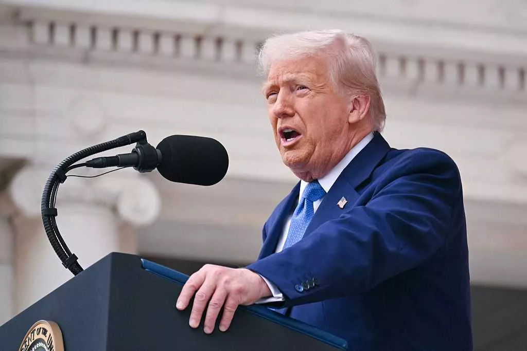 President Trump honors fallen soldiers on Memorial Day