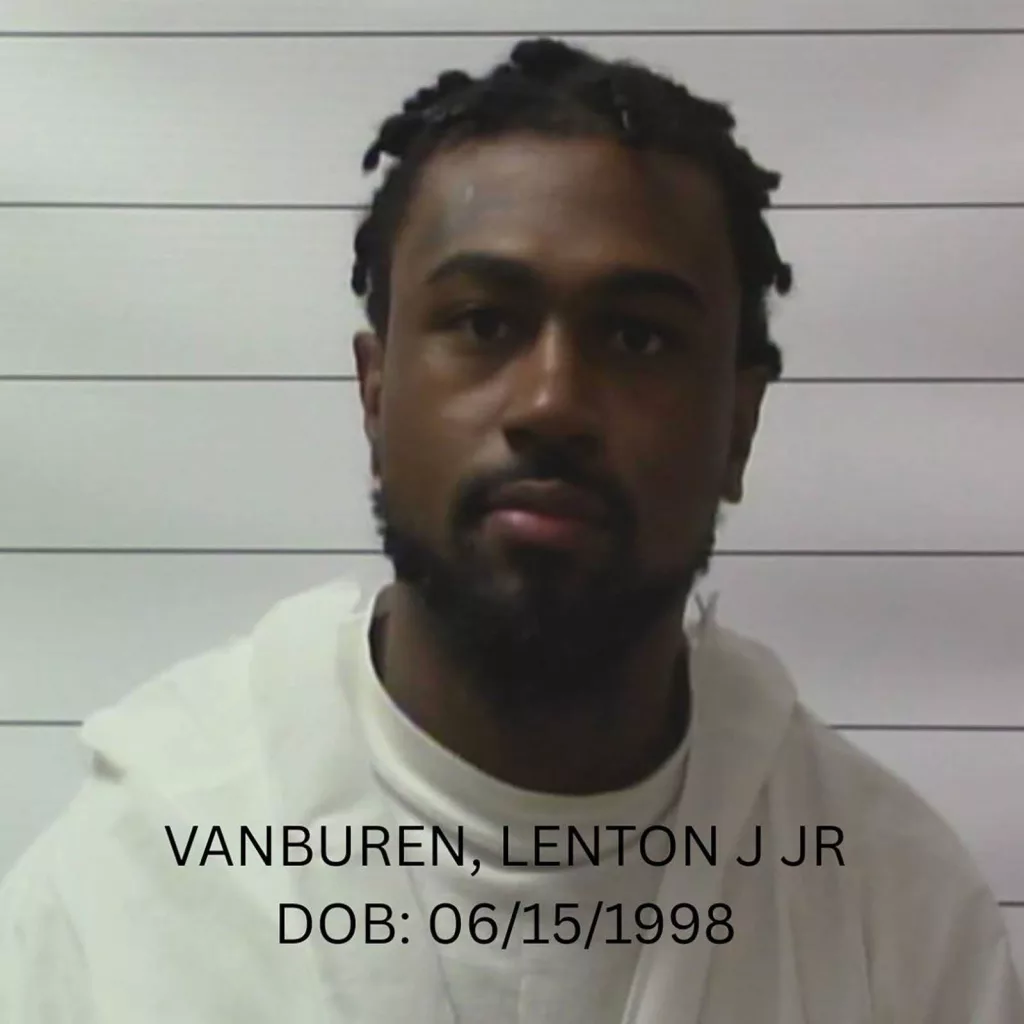 3 more New Orleans inmates captured, leaving 2 at large