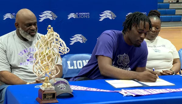 After helping St. Andrew's to state title, Cummings signs with Young Harris College