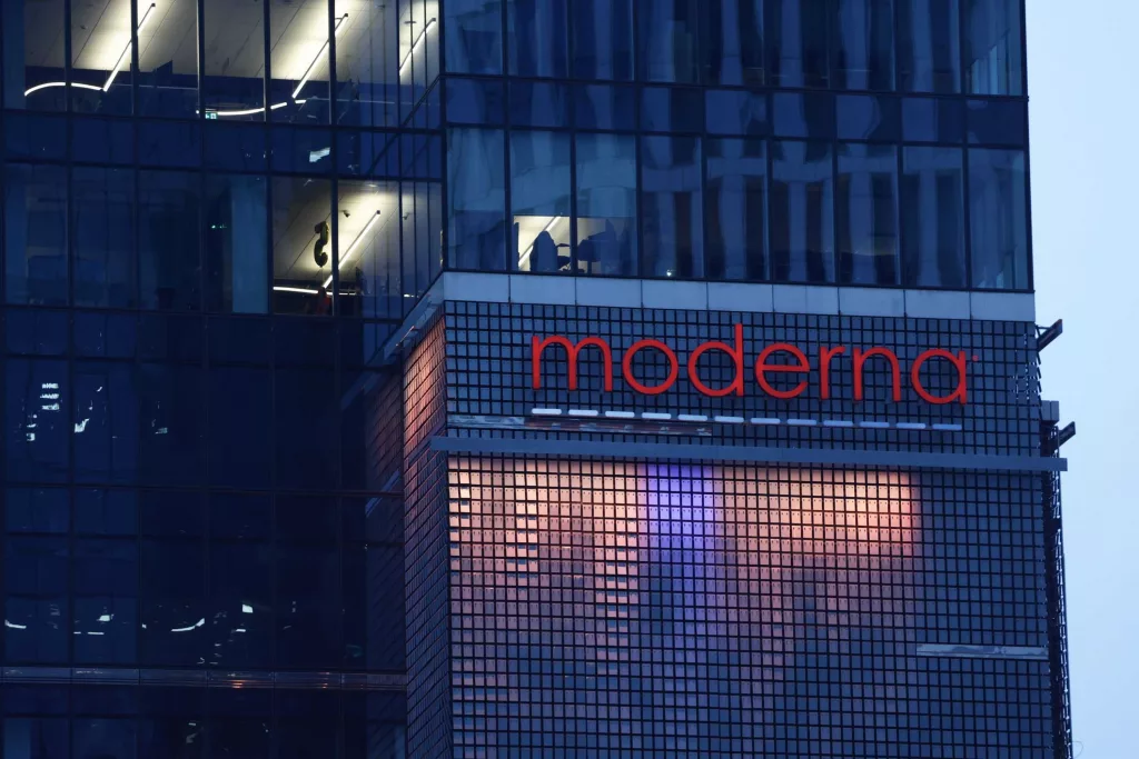 HHS cancels $590 million contract with Moderna for bird flu vaccine