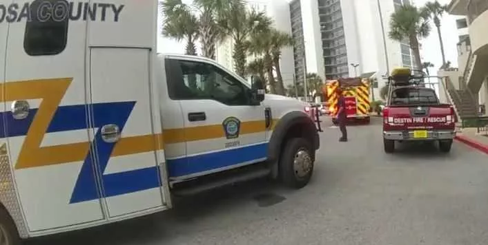 Officials: Georgia couple drowns near Florida resort, bystander saves their son