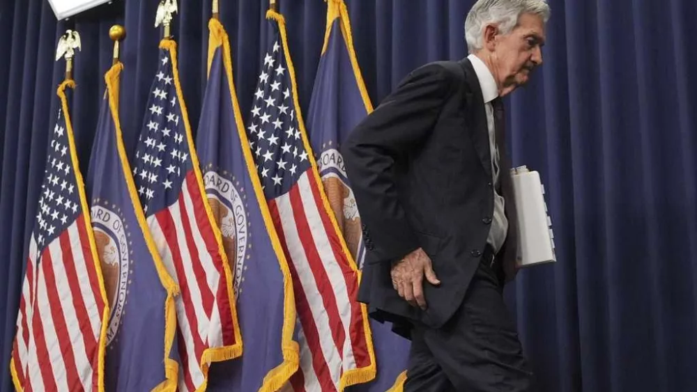 Trump meets with the Federal Reserve chairman to discuss the economy