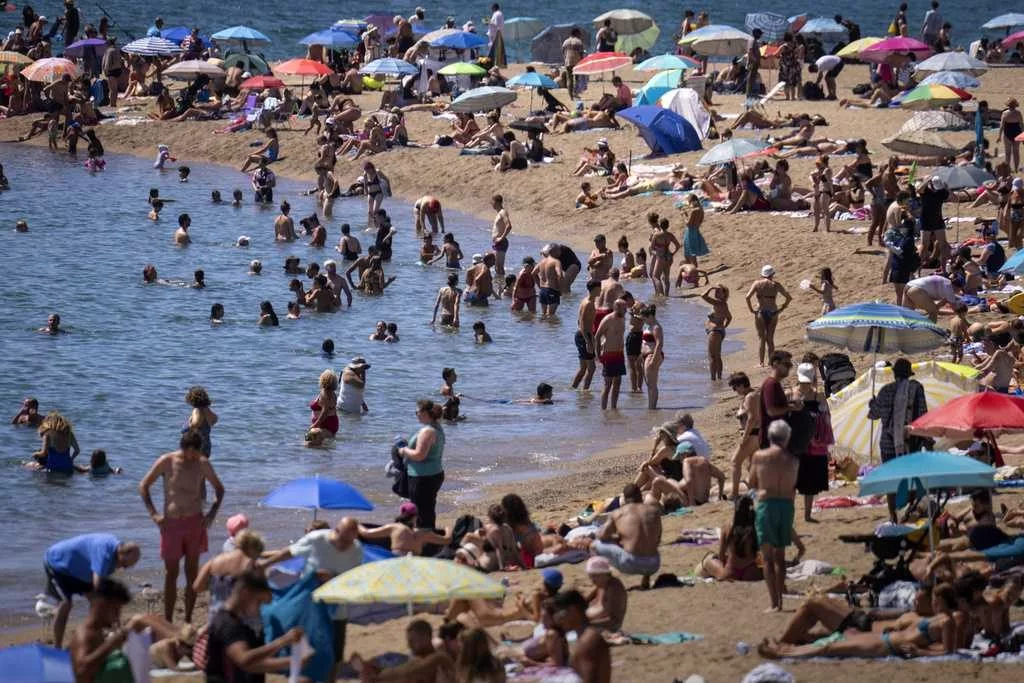 Scientists reveal half the world faced extreme heat due to climate change