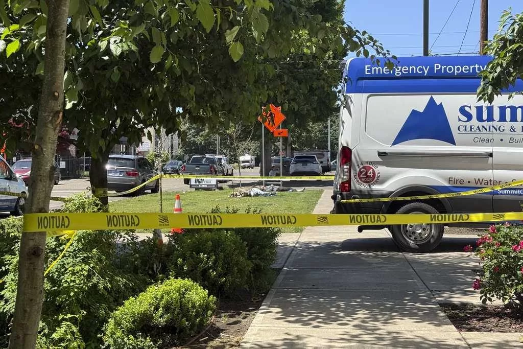 12 injured in stabbing attack at Oregon homeless shelter, man in custody