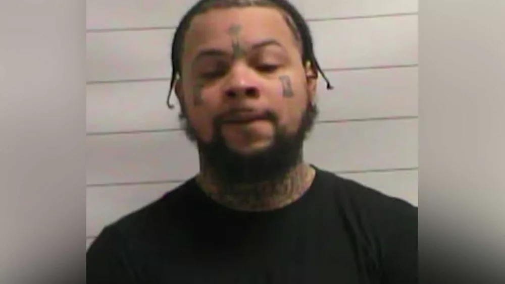 Video posted online appears to show escaped Louisiana inmate declaring his innocence