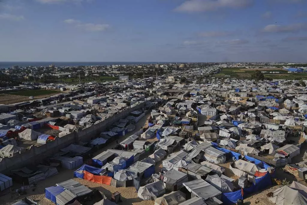 US vetoes UN Security Council resolution demanding an immediate Gaza ceasefire