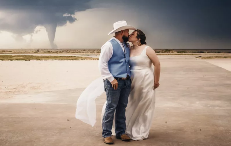 tornado-wedding-digital-6841c9a054e69