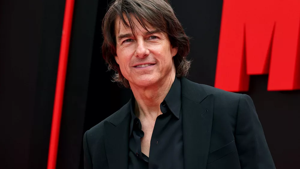 Tom Cruise sets new Guinness World Record