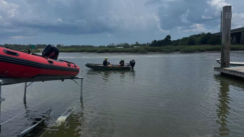 Diver rescued from Savannah creek