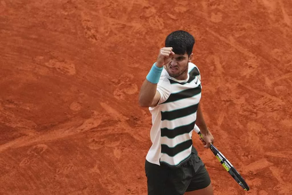 Carlos Alcaraz wins French Open final in five sets after saving 3 match points against Jannik Sinner