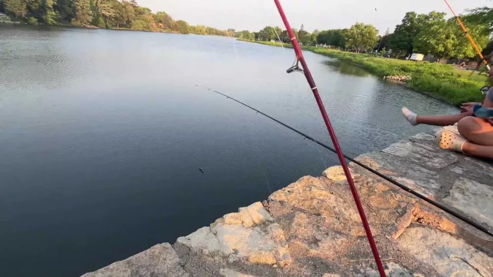 VIDEO: Police officers replace a teen's fishing pole after it got stolen
