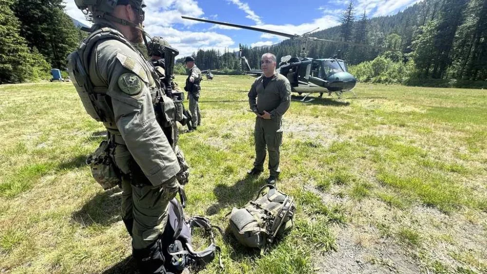 Authorities believe they spotted ex-soldier Travis Decker, who is wanted in deaths of 3 daughters