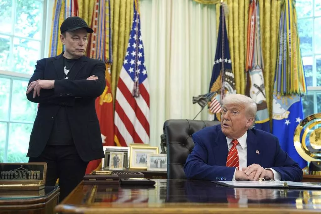 Elon Musk backs off from feud with Trump, saying social media posts 'went too far'