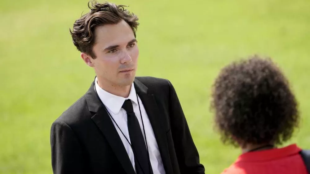 David Hogg won't try to keep his DNC role amid dispute over Democratic primaries