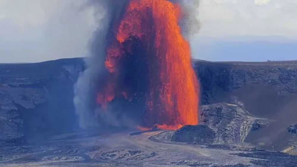 Hawaii's Kilauea Volcano erupts for 25th time since December. Lava reaches over 330 feet