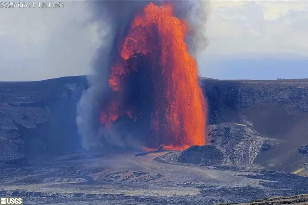 Hawaii's Kilauea Volcano erupts for 25th time since December. Lava reaches over 330 feet