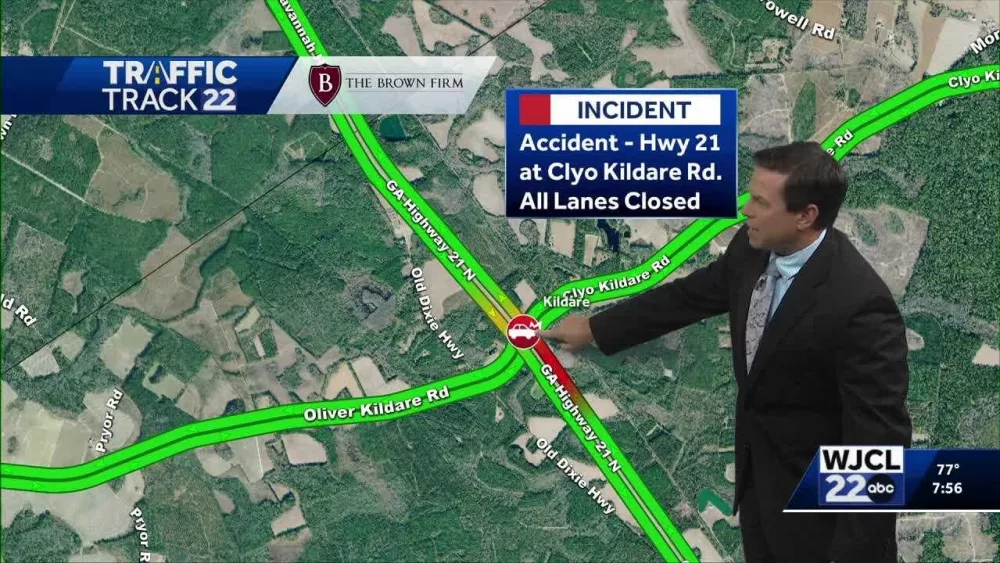 Officials: 1 person killed in Effingham County crash