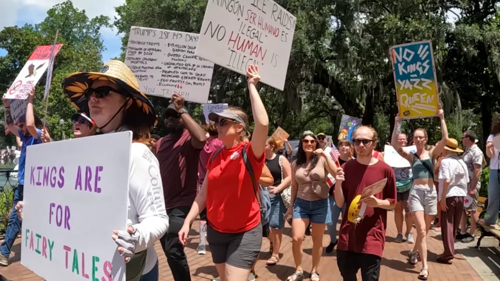 ‘No Kings’ protests draw thousands in Coastal Georgia, the Lowcountry