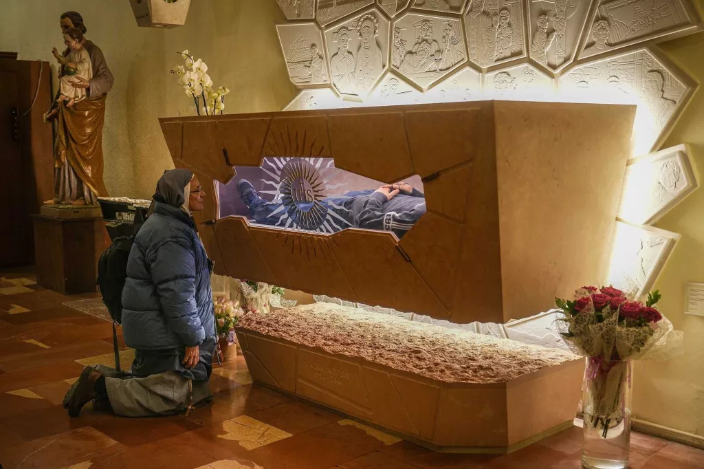 Teenager who died of cancer to become first millenial saint
