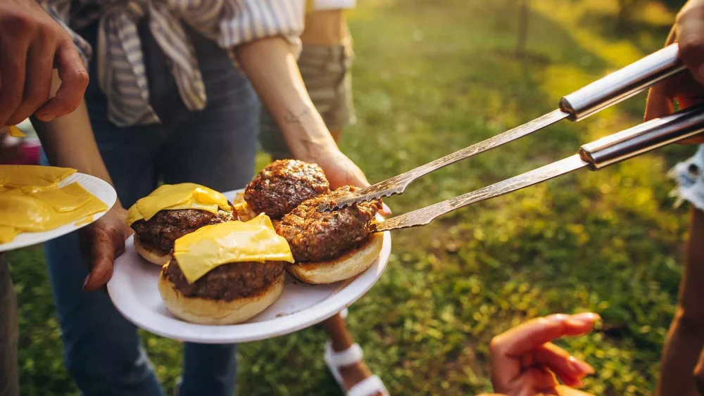 Foodborne illnesses increase during the summer. A doctor explains how to keep safe
