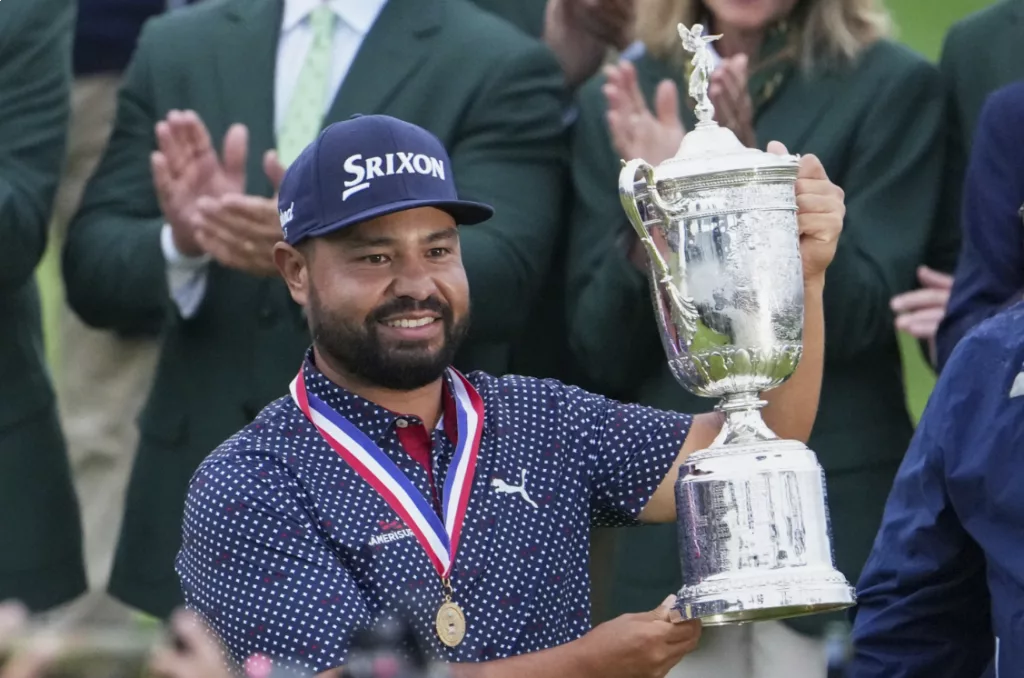 J.J. Spaun weathers the worst of wet Oakmont to win US Open