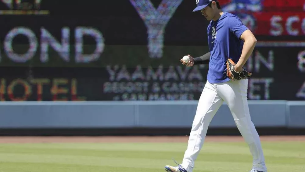 Shohei Ohtani to pitch for Dodgers Monday night