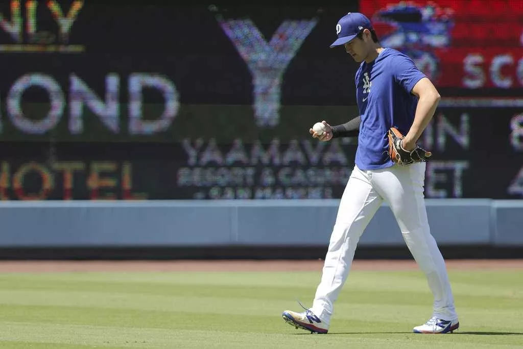 Shohei Ohtani to pitch for Dodgers Monday night