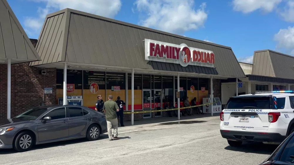 Police: 1 injured, 1 in custody after shooting at Savannah Family Dollar