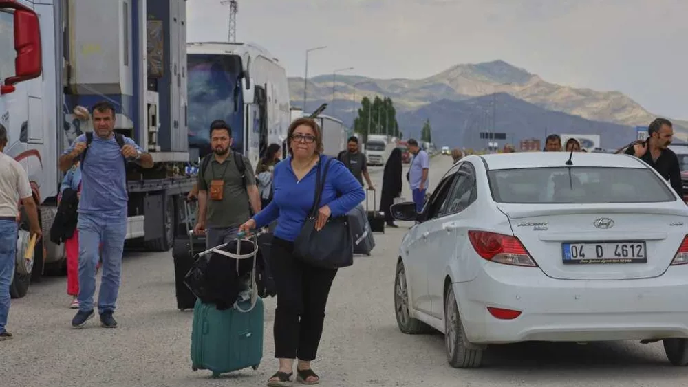 Iranians seek temporary refuge in neighboring Turkey as conflict with Israel escalates
