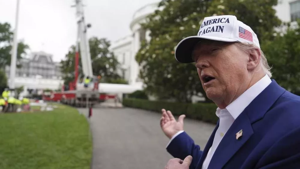 Trump remakes the White House with new flagpoles
