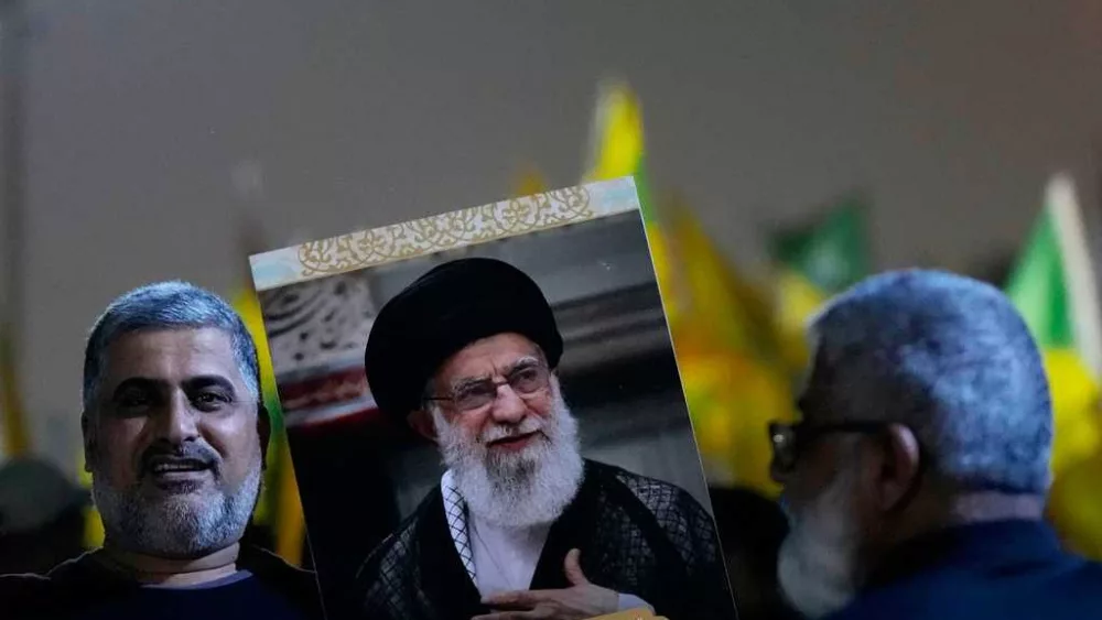 Israel’s military warns people to evacuate the area around Iran’s Arak heavy water reactor