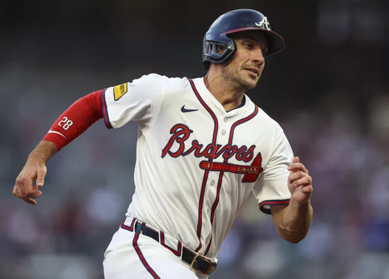 Olson and Strider help Braves sweep Mets and extend their losing streak to 6 games