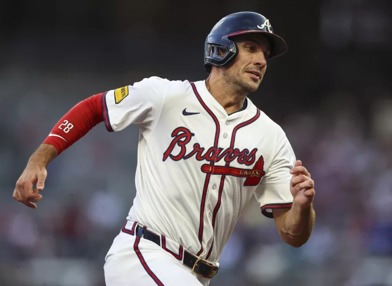 Olson and Strider help Braves sweep Mets and extend their losing streak to 6 games