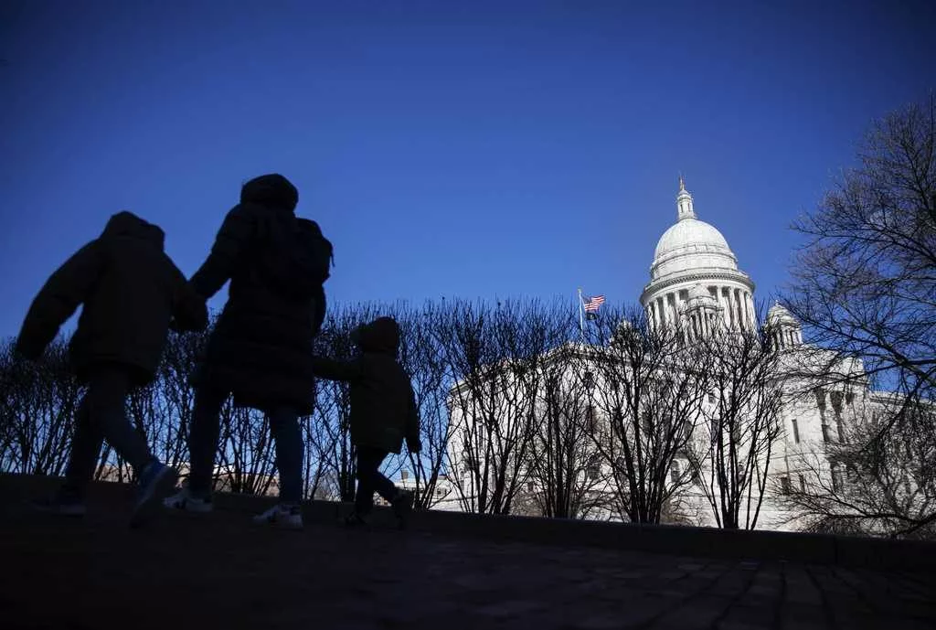 Rhode Island lawmakers pass bill to ban sales of assault weapons
