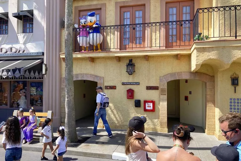 Doctor saves teen's life at Disney World after she was found unconscious