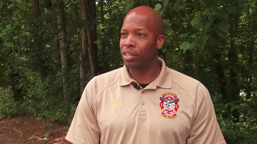 Fire officials rescue baby deer from mud pit