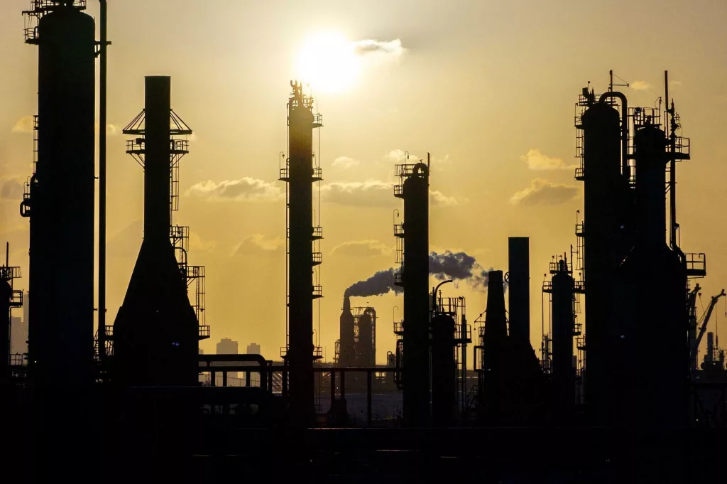 America’s economy faces a new war shock: Surging oil prices
