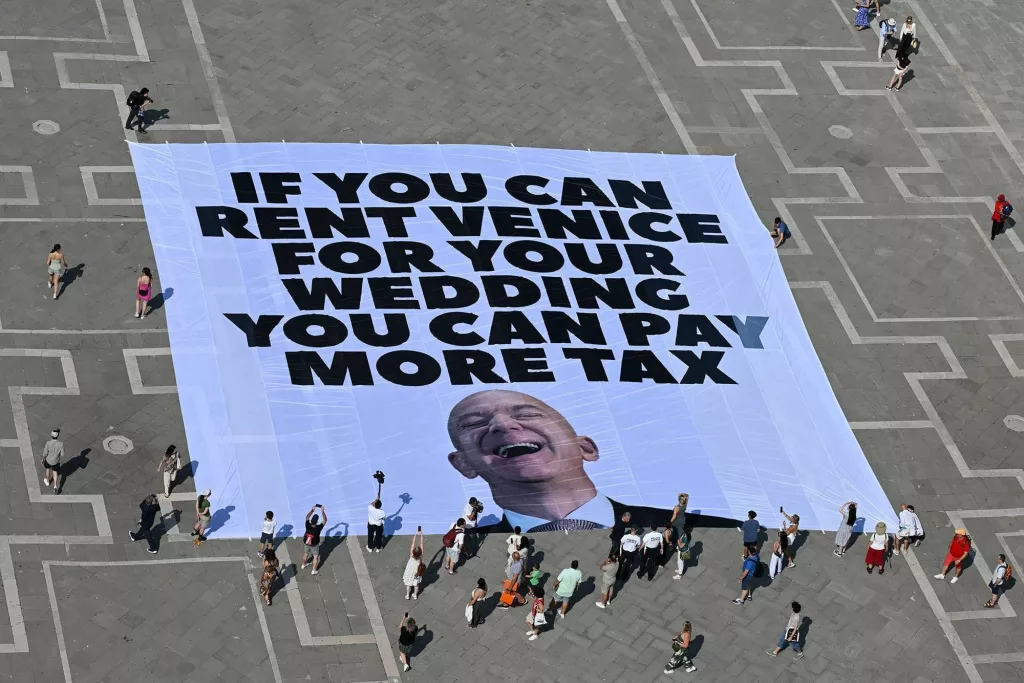 Venice protesters claim victory in Bezos-Sanchez wedding venue change