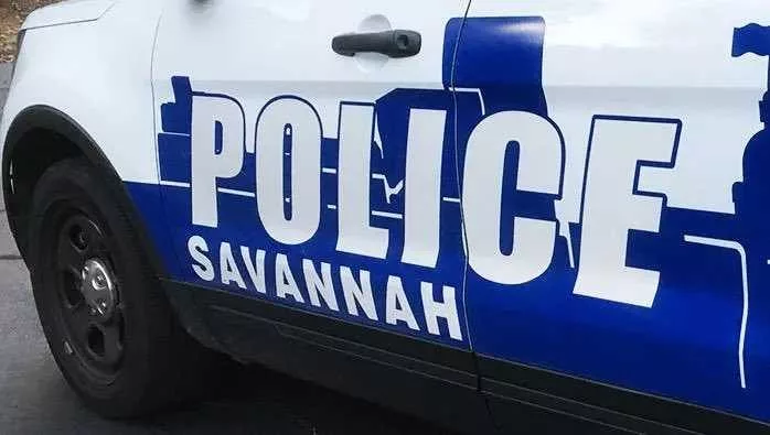 Police: Man found shot in car at Savannah intersection