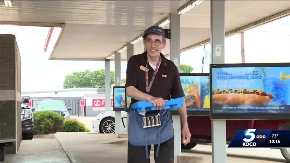 'Limeaide Legend': Community honors beloved carhop who worked at Sonic for 40 years
