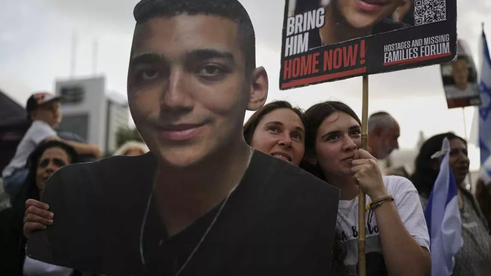 Trump to meet at White House with American hostage freed from Gaza