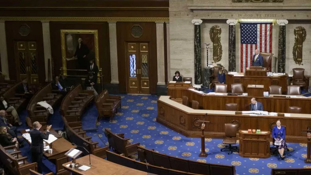 Hakeem Jeffries breaks House speech record opposing GOP bill
