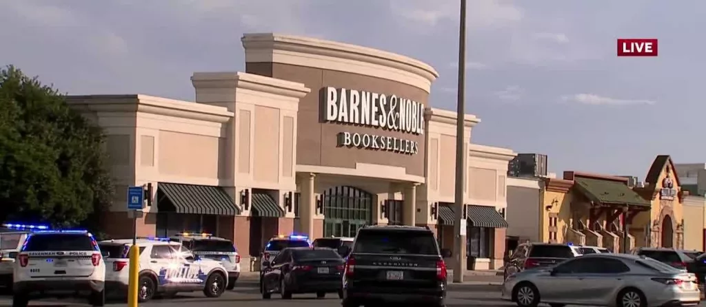 Business owner offers reward for info leading to arrests in Oglethorpe Mall shootout