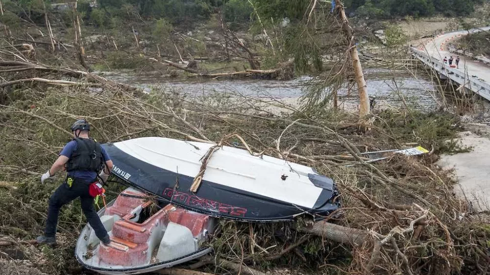 Texas flash floods prompt debate on federal disaster response