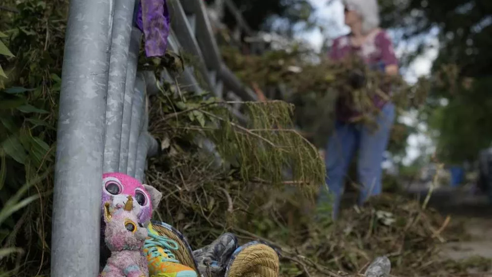 Timeline raises questions over how Texas officials handled warnings before deadly floods