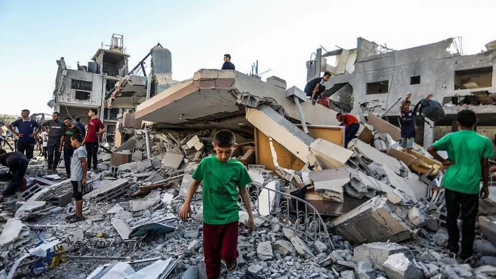 Israel outlines plans to pack Gaza's population into a closed border zone