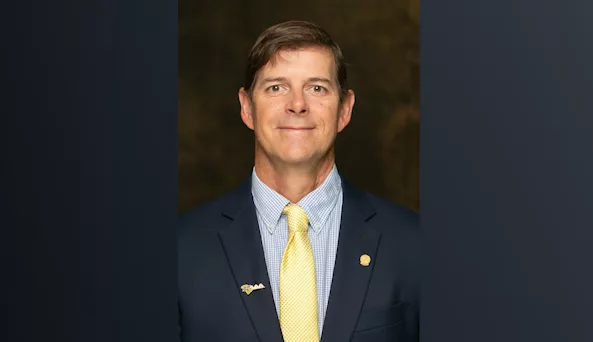 Hilton Head High mourns loss of longtime Athletic Director Joe Monmonier