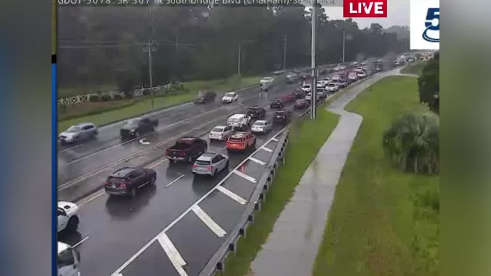 GDOT: Crash impacting traffic on I-16, leading to major backups